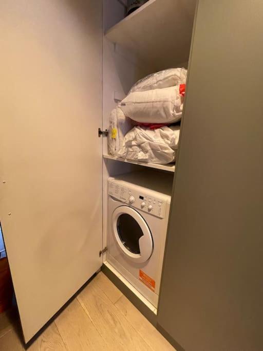 Pillow Menu! 1 Bed Garden Flat Finsbury Park Londra Exterior foto