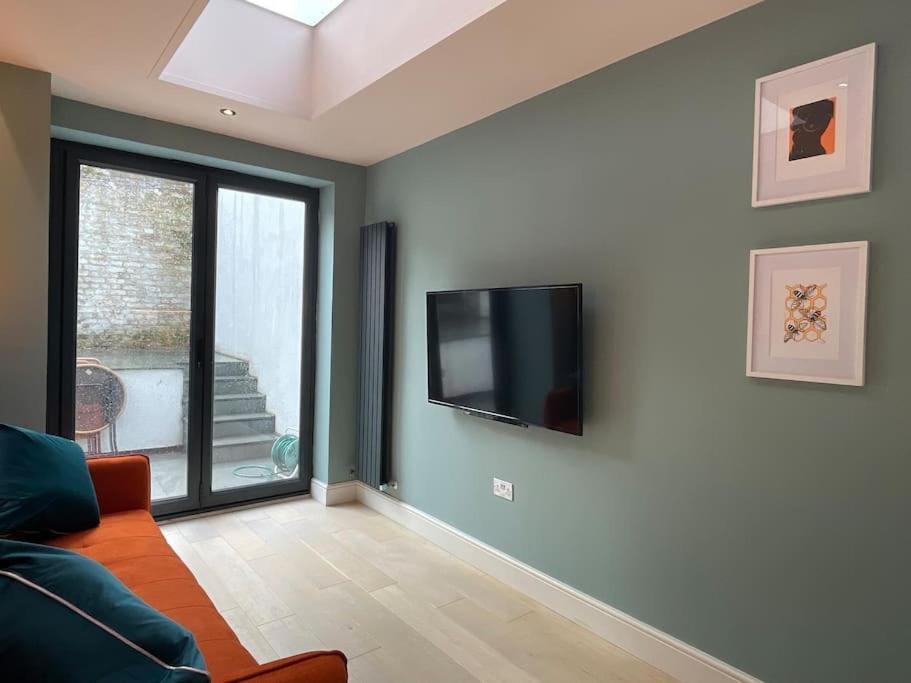 Pillow Menu! 1 Bed Garden Flat Finsbury Park Londra Exterior foto