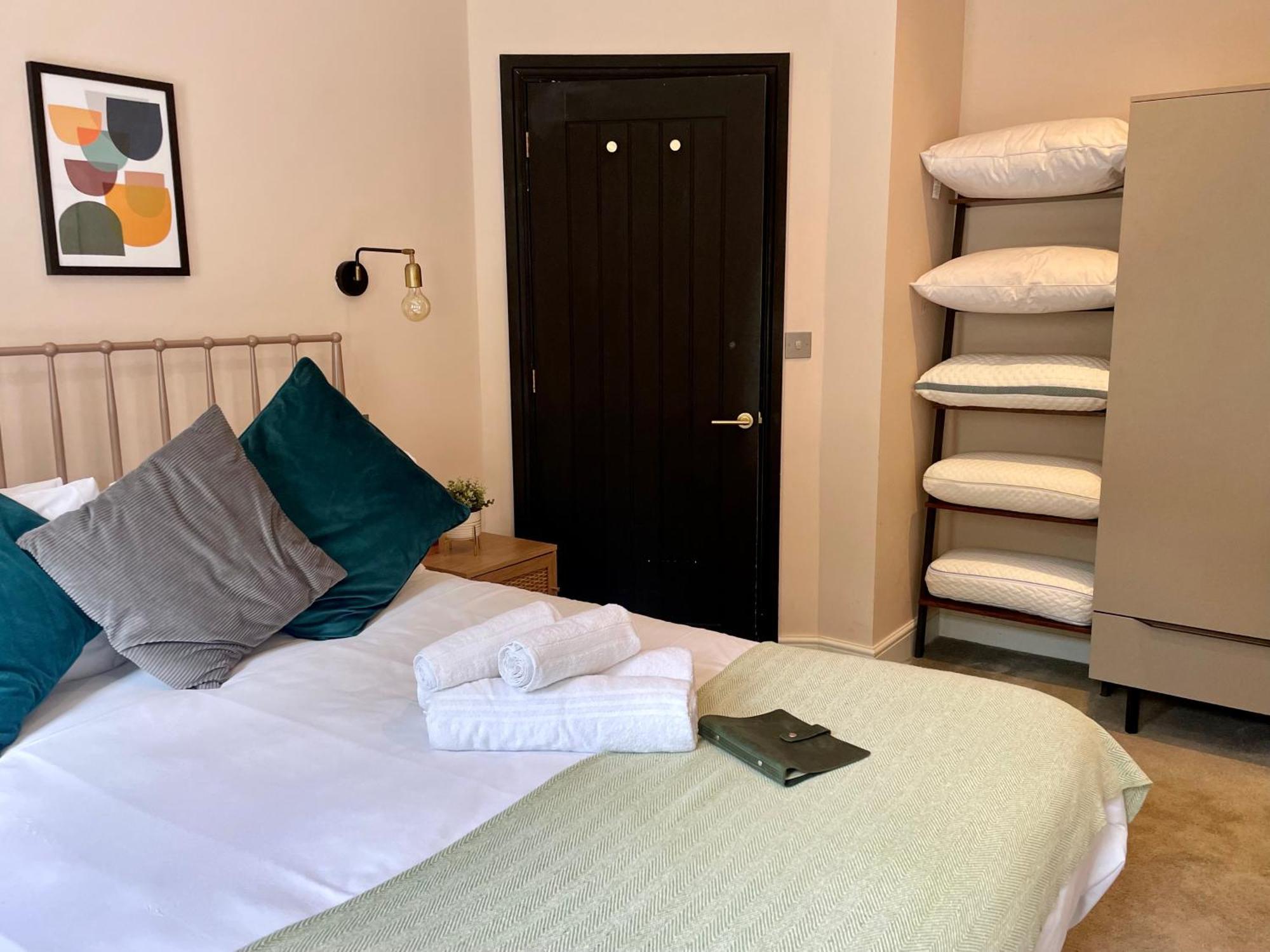 Pillow Menu! 1 Bed Garden Flat Finsbury Park Londra Exterior foto